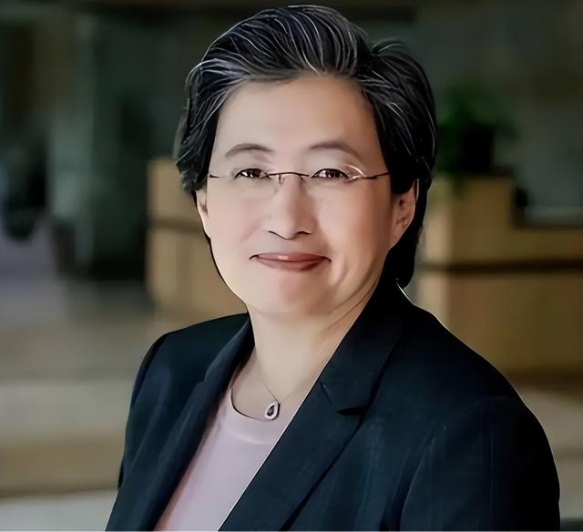 年薪4亿！美国芯片女王居然是中国人，在中国最艰难时她站了出来