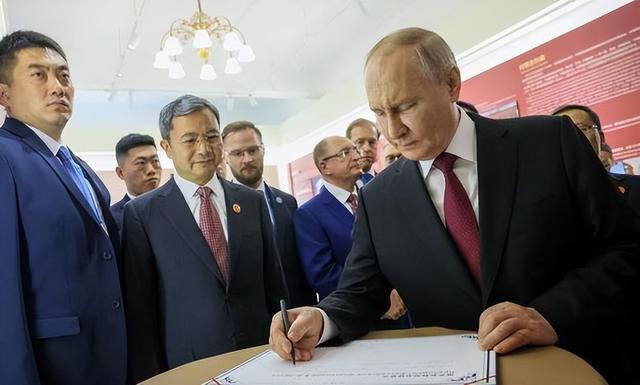 美国霸权的唯一例外！印度直言：全世界只有中国，让美国不敢放肆