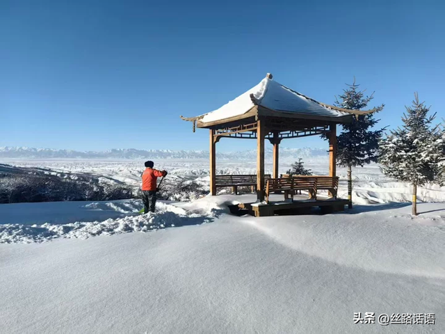 图集丨初雪如诗！焉支山披上冬日“银装”