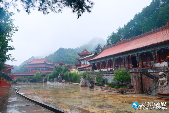 【多彩“双节” 畅游麦积】雨润麦积添诗意 仙人崖净土寺国庆假期首日迎八方客