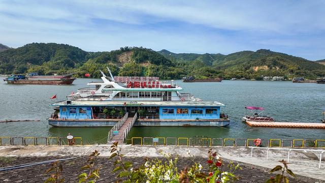 广东英德宝藏玩法：网红村/宋风古镇/仙境茶园/童话寨子全搞定