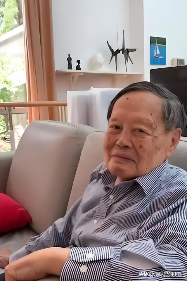 王宫保透露：杨振宁告别式时间确定，地点在八宝山，和邓稼先一样