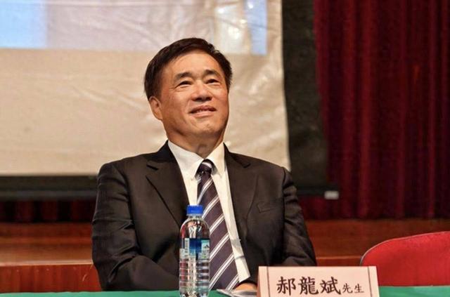 郝龙斌连犯三错致选情告急