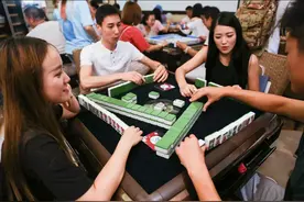 乱！村里的麻将馆，乱到让人不可思议图片