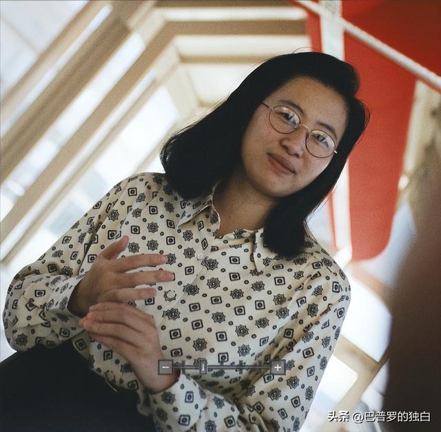 她是美科学院院长，担任美尖端芯片公司CEO，却顶风为中国造芯片