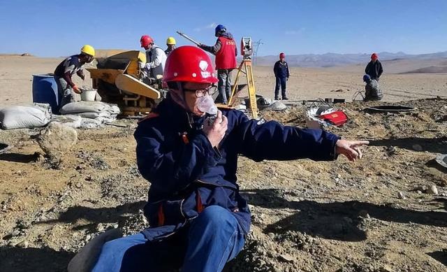 距中印边境仅15公里！4000亿硬啃新藏铁路，为何我们非修不可？