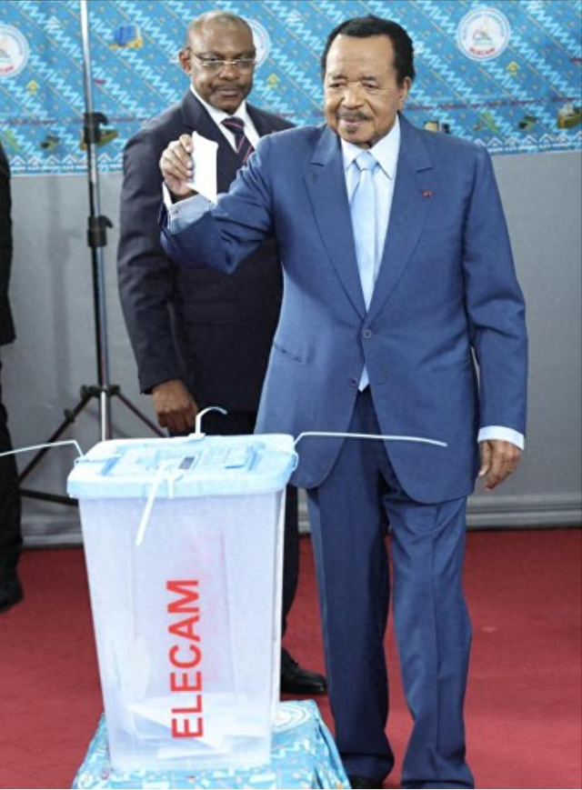 92岁总统连任遭亲女反水，宫廷内讧？非洲最强“裱糊匠”！