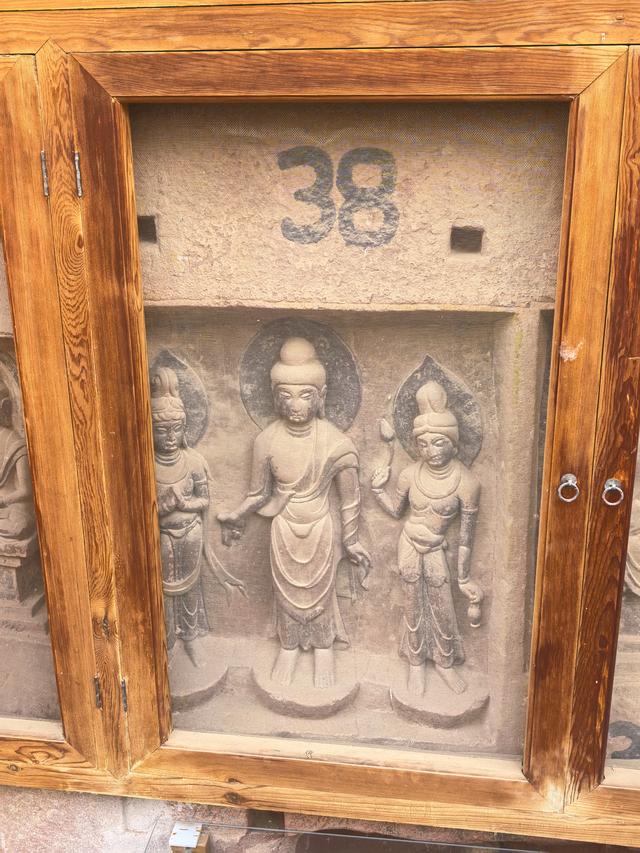 炳灵寺~甘肃第三大石窟，大佛修复前后差异明显，特窟全价票超高