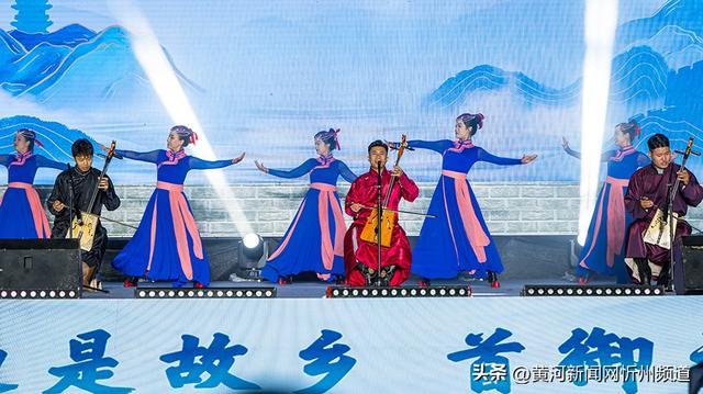 偏关：非遗之夜让长城“开口讲故事”