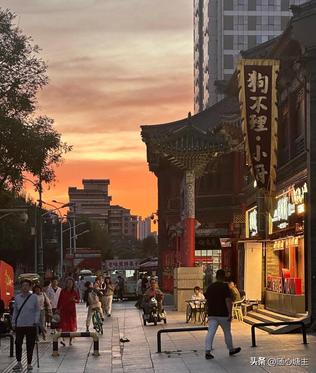 天津实景｜古文化街的津门民俗倔强和“小商品市集”的尴尬