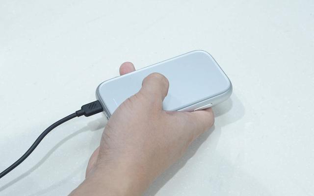即插即用无线投屏699元值不值得买？雷鸟魔盒2拆解