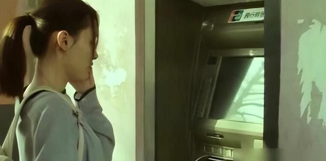 央媒怒了！公安部披露惊人内幕，银行运营商某些员工竟是诈骗帮凶