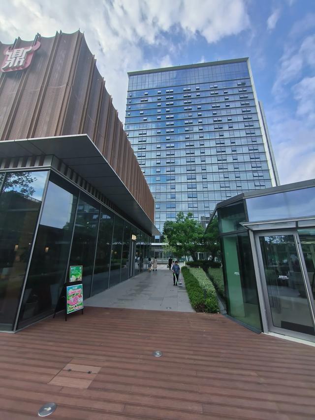 南京阿里巴巴中心金陵天地的屋顶花园