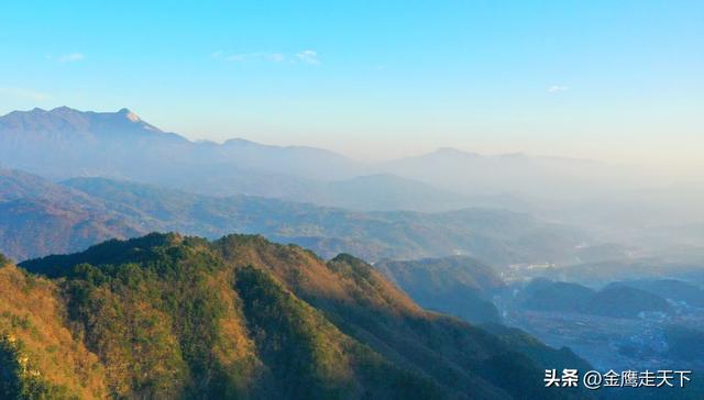 皖鄂之巅迎远客 山水红韵架桥梁——东北旅行商媒体走进天堂寨考察