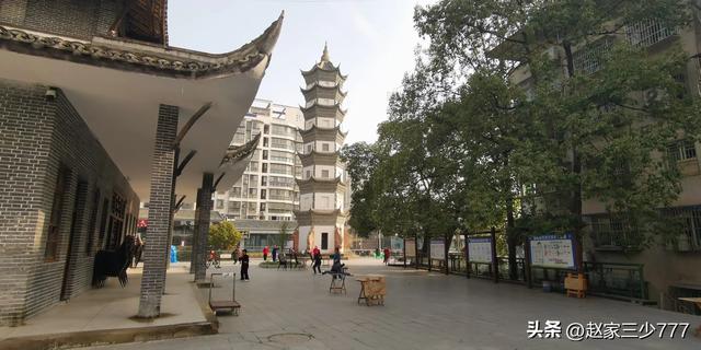 🏕旅途中的美景--盐亭笔塔