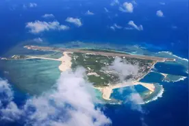 给美国当枪使，菲舰再闯黄岩岛挑衅中国底线，解放军发出强硬警告图片