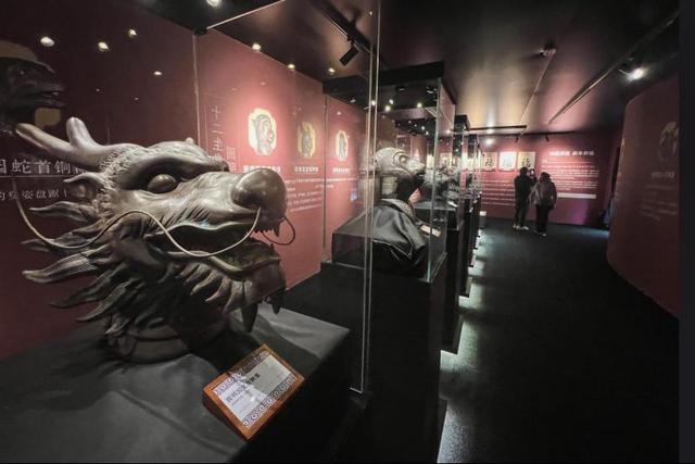 北京：艺术展亮相商场 商业空间变身城市文化消费新载体