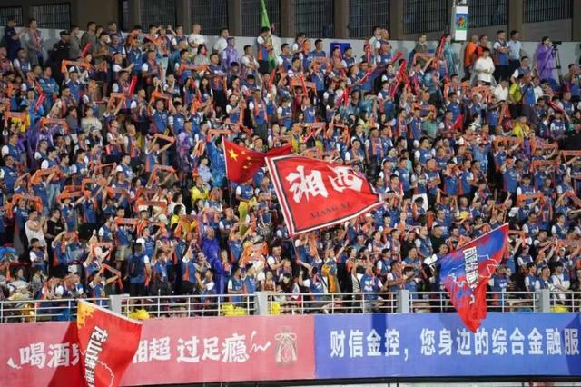 媒体谈各地民间足球联赛蓬勃兴起