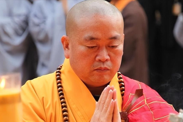释永信落网第8天，“如来佛祖”饰演者朱龙广逝世，李连杰没说错