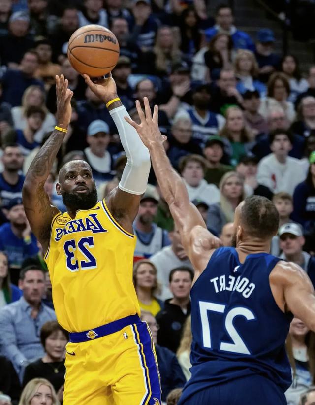 劲爆！詹姆斯秘密行动，挑战沙特，NBA将面临巨变？