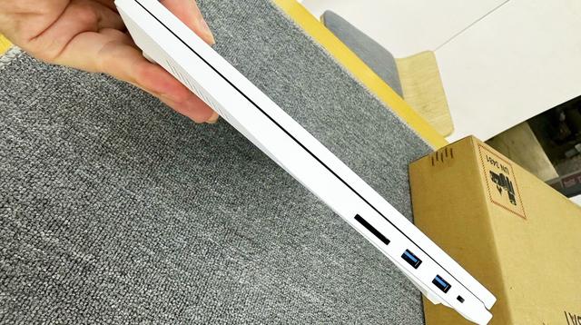 标配32GB内存加8GB独显，这款国产大屏笔记本电脑，流畅玩游戏