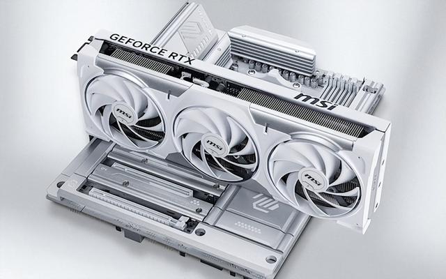 纯白、看不到一根线！背插显卡就是漂亮