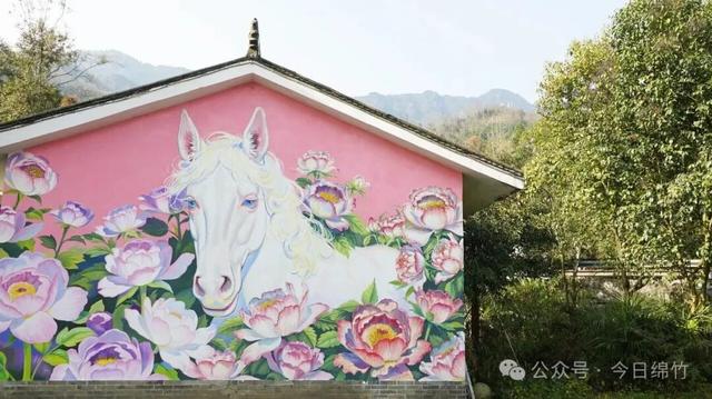 赶快去打卡！绵竹九龙镇绘制的大型墙画太出片了！