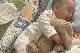 大运动发育好的宝宝，也暗示着大脑智力出色，妈妈别不信！图片