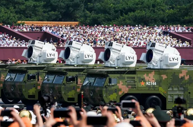 九三阅兵刚结束，这五国表态来了，尤其是新加坡，非常不一般！