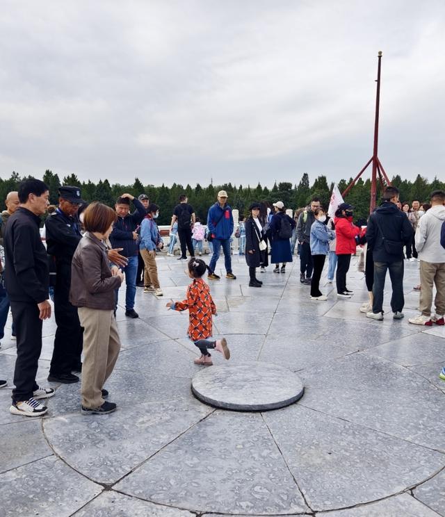 北京旅游第3天，2万多步拍了9个地方