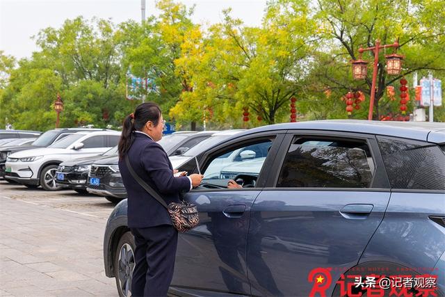 洪洞大槐树景区：国庆“我”在岗 嗨玩请放心