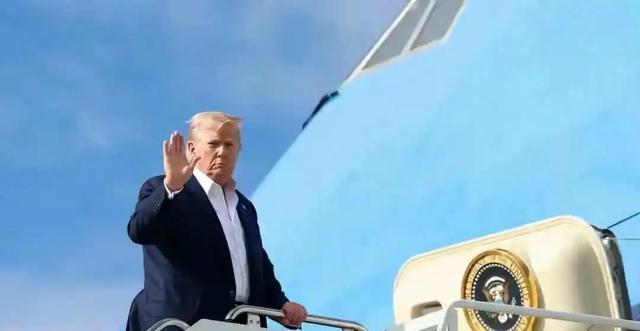 特朗普前脚刚走，中方与东盟代表签字盖章，白宫又要传出咆哮声了