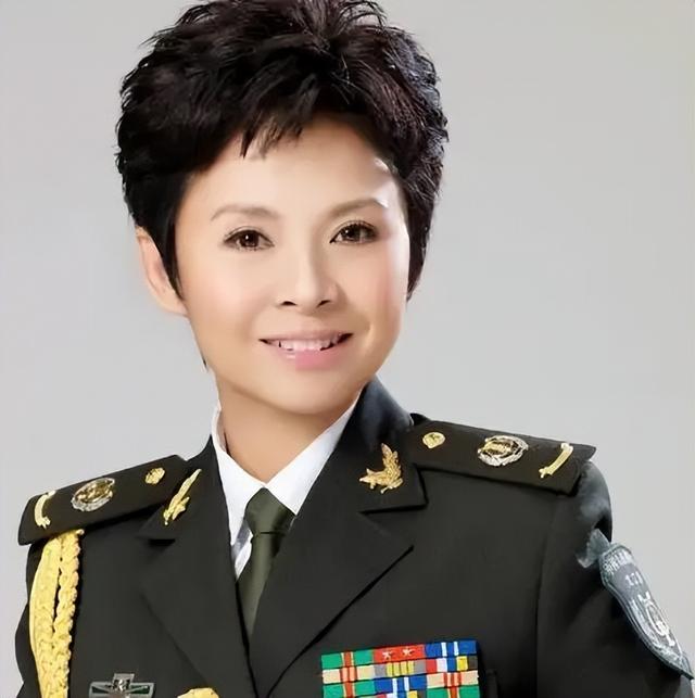 63岁董文华不再沉默，揭露当年被“封杀”原因，原来我们错怪她了