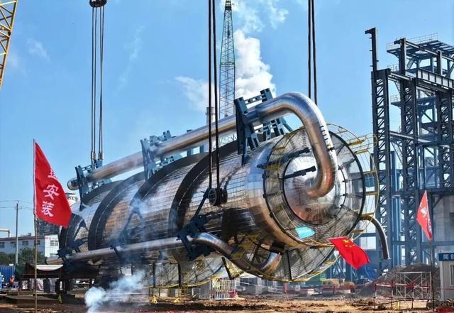 庆阳告诉你：117米高塔点气成金！50万吨轻烃重塑西北能化版图