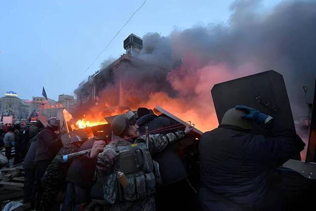 泽连斯基已绝望，策划引爆脏弹翻盘？俄警告，全欧洲将遭殃