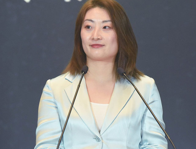 宗馥莉卸任娃哈哈所有职务，任职期间曾劝退大量老臣