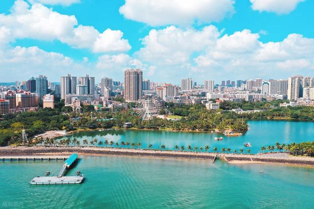 为啥北方人喜欢去北海过冬而不去湛江？实话实说，两地差距真不小