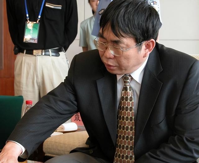 聂卫平女儿发布讣告公开，暗示父亲离世真相，不是癌症那么简单