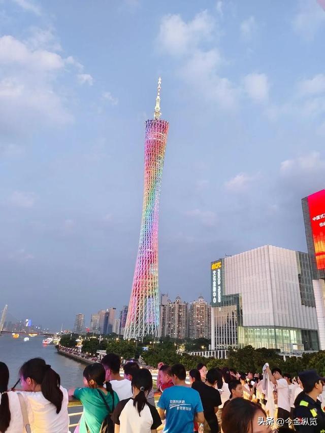 景区"多日票"火爆：门票背后的旅游业大变局，你还只当是多玩几天