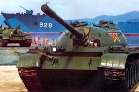 1996年台海危机的悲壮：坦克火炮搬上军舰，一线战士剃光头写遗书图片