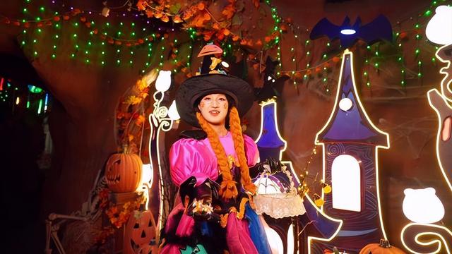 精灵奇幻夜近日盛大开幕 来天津方特解锁奇幻之旅