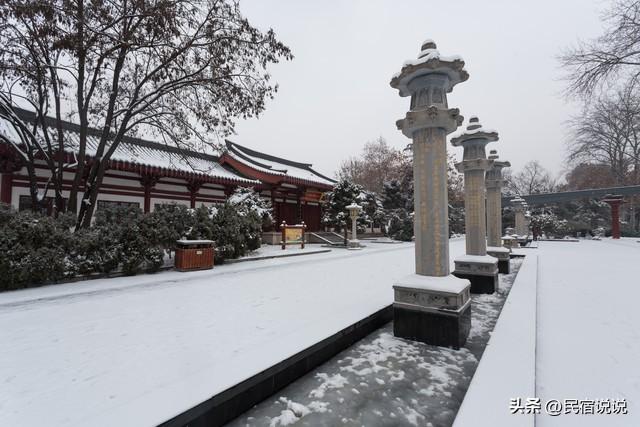 2月23日，“秦皇”开着公交带你看大雪中的西安十景。