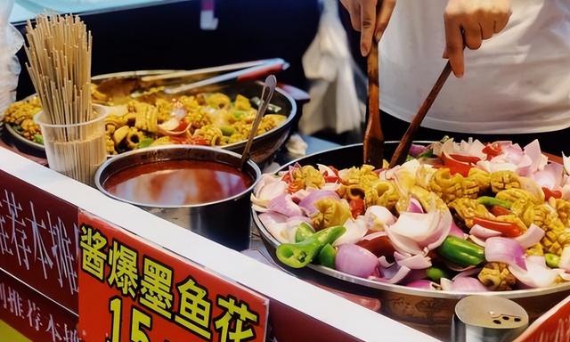 中美差距有多大？看10000元人民币，在美国能玩多久就知道了