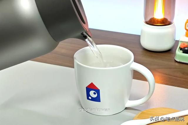 双层纯钛，健康饮水：小米新出的钛保温壶1.2L真香！