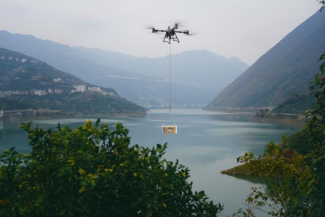 低空赋能，跨越山河，大疆运载无人机的甘孜答卷