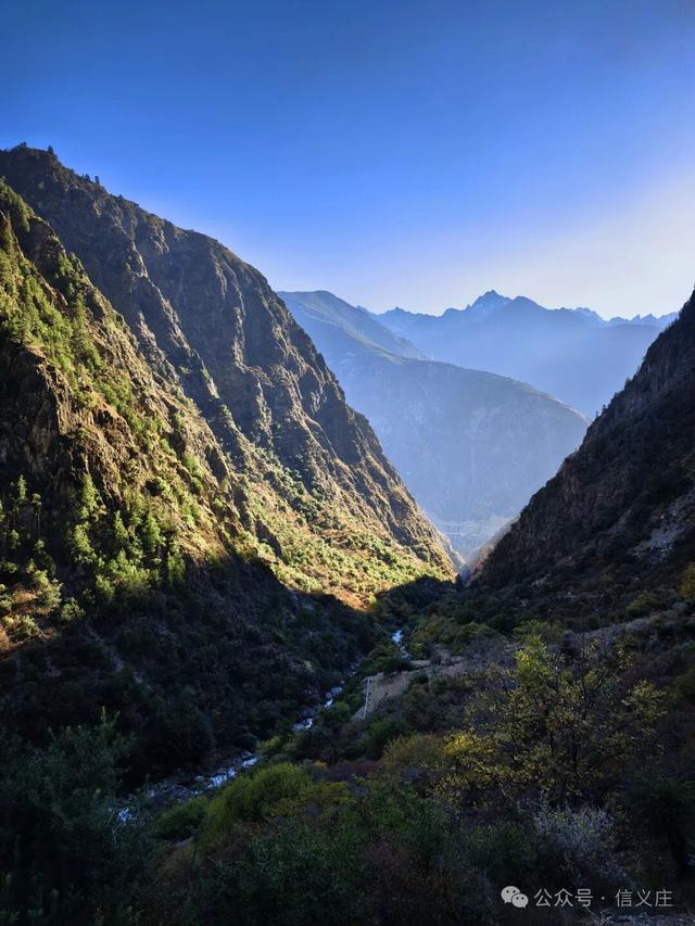 雨崩，一个让人语崩的地方（四）蹦蹦跳跳出雨崩