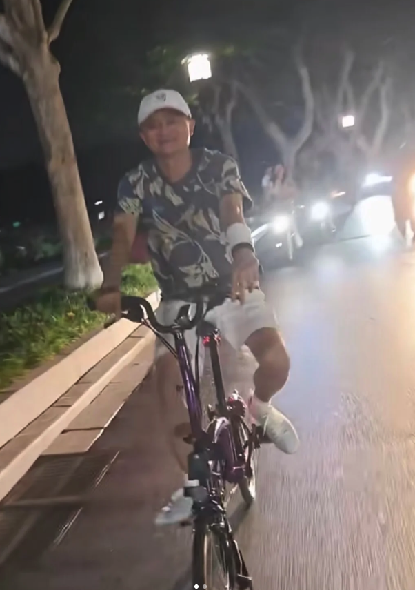 马云西湖夜骑！外卖大战进入“最后时刻”……