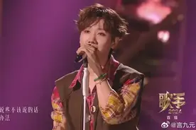 《八百万“梗”王上线！汪苏泷演唱会：转盘转不出硬唱也要宠粉》图片