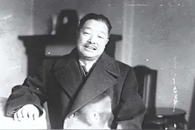 红军三大主力胜利会师，该由谁来统一指挥？周总理试问贺龙图片