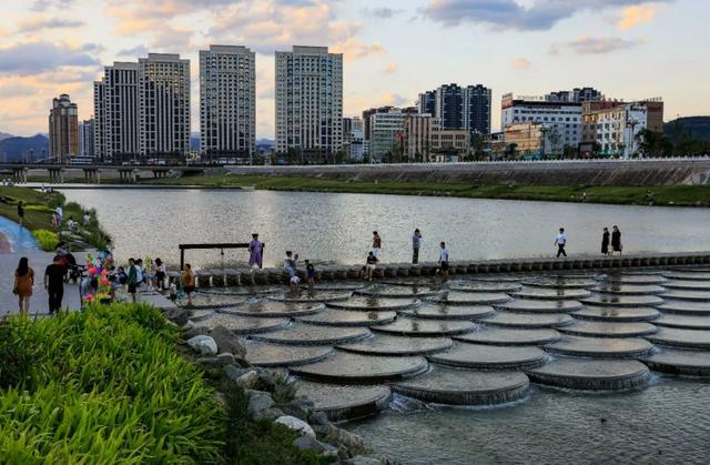 从荒滩到“打卡地”！成县青泥河湿地公园这波“蝶变”太惊艳~